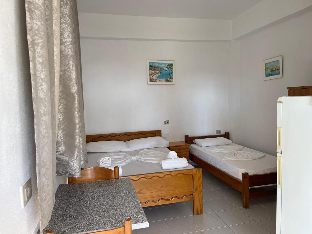 Villa Xhevdet Sarandë Eksteriør bilde