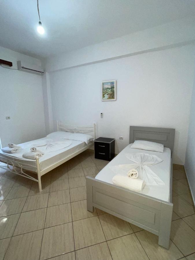 Villa Xhevdet Sarandë Eksteriør bilde