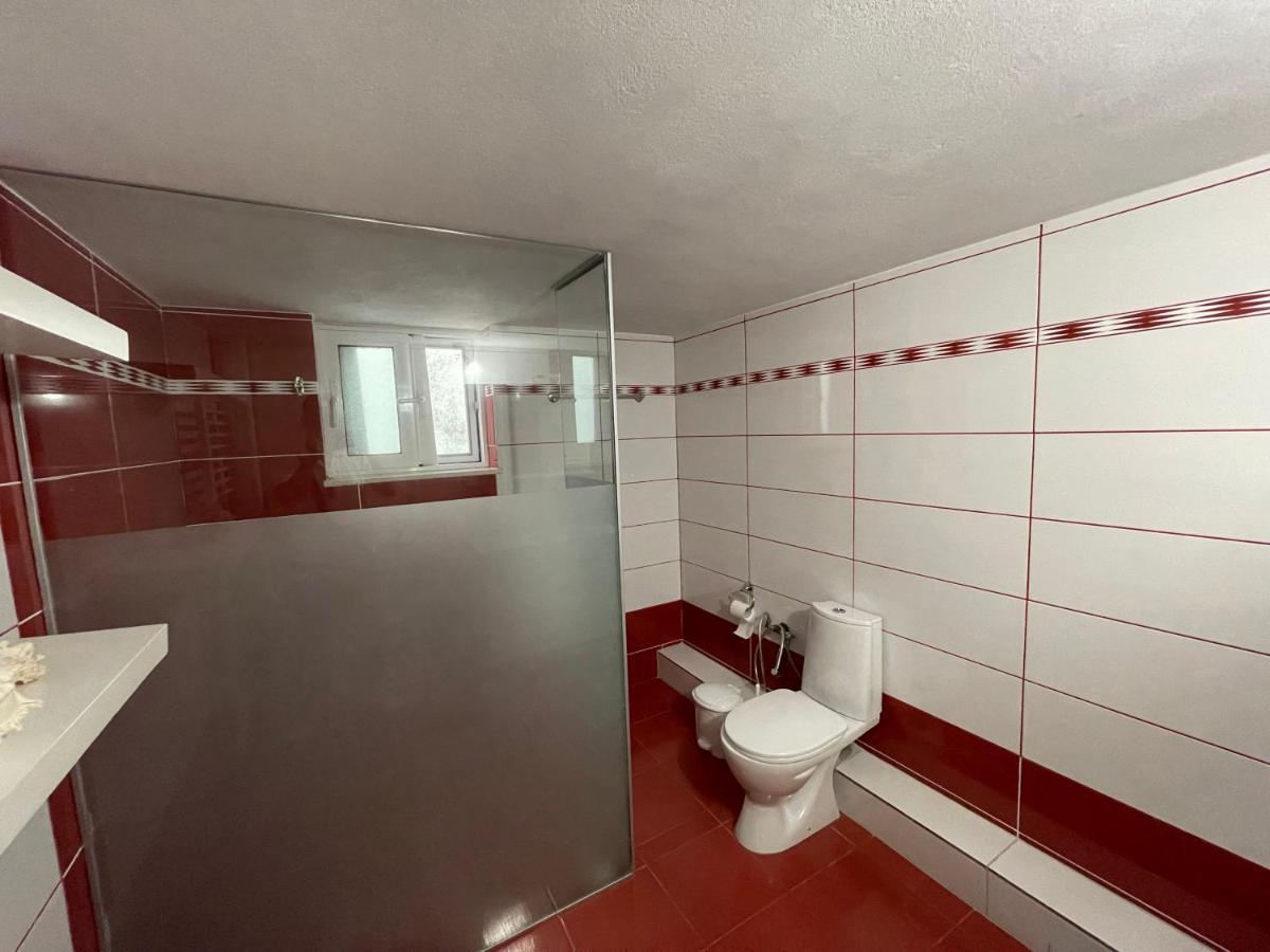 Villa Xhevdet Sarandë Eksteriør bilde