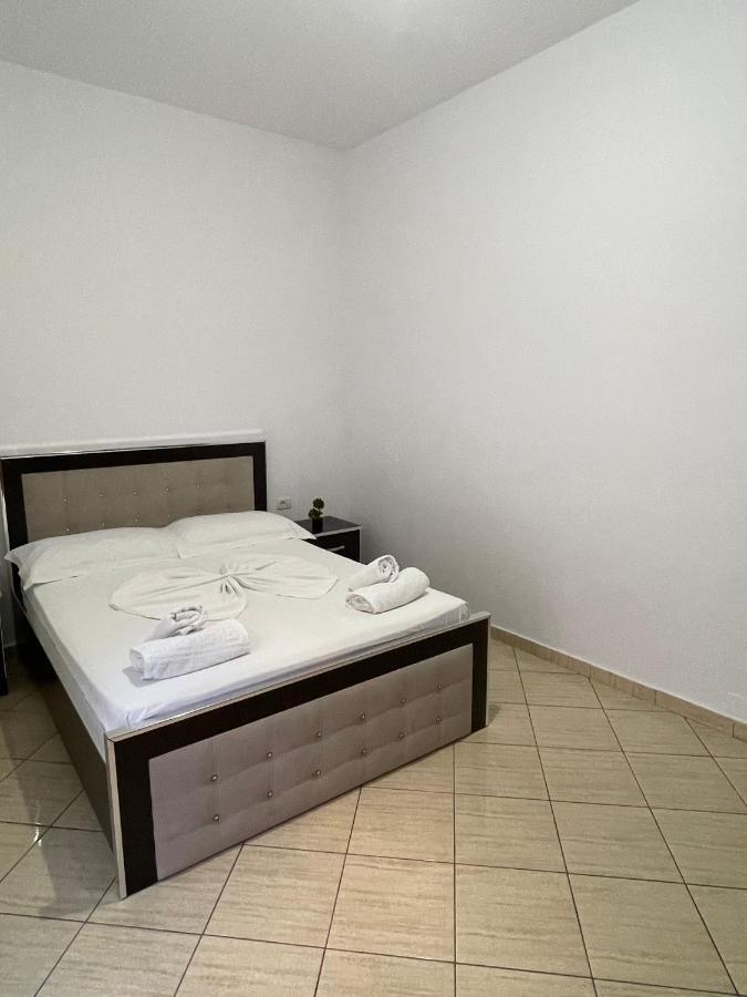 Villa Xhevdet Sarandë Eksteriør bilde