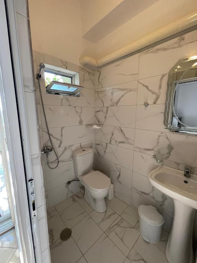 Villa Xhevdet Sarandë Eksteriør bilde