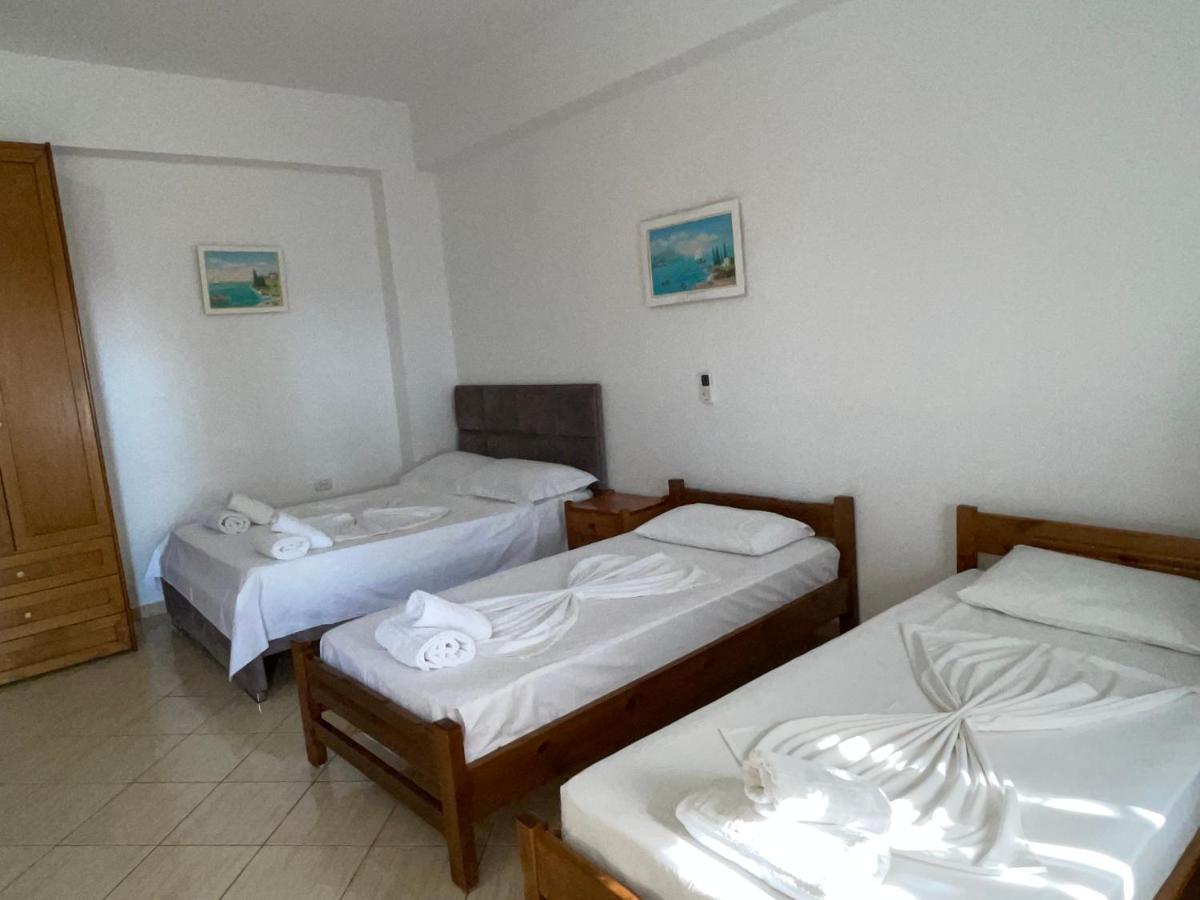 Villa Xhevdet Sarandë Eksteriør bilde